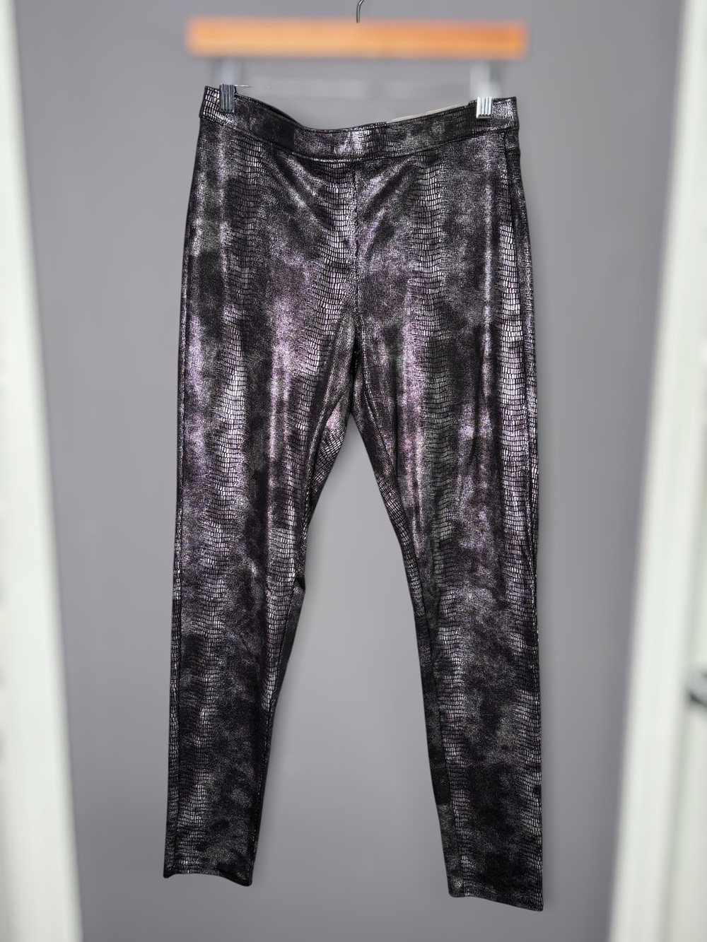 Jennifer Lopez Silver Purple Iridescent Metallic Pull On Leggings Size 8